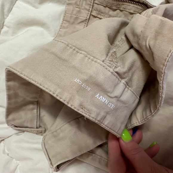 Old Navy size 14 bootcut khakis - Picture 2 of 3